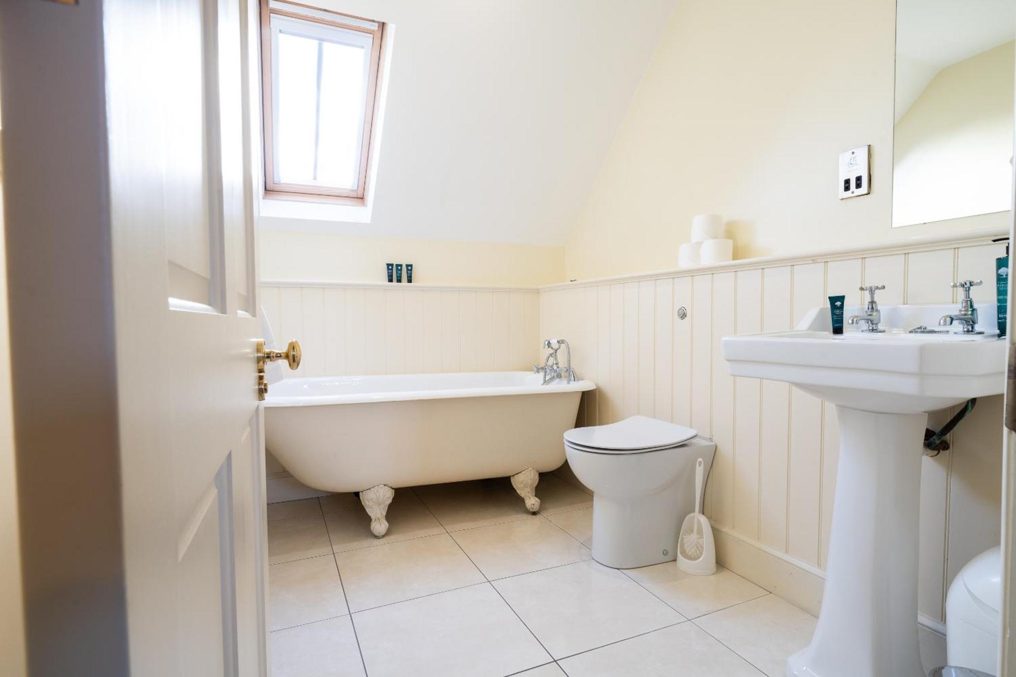 Holiday home Escape Ordinary At Lough Erne Gv - No.32