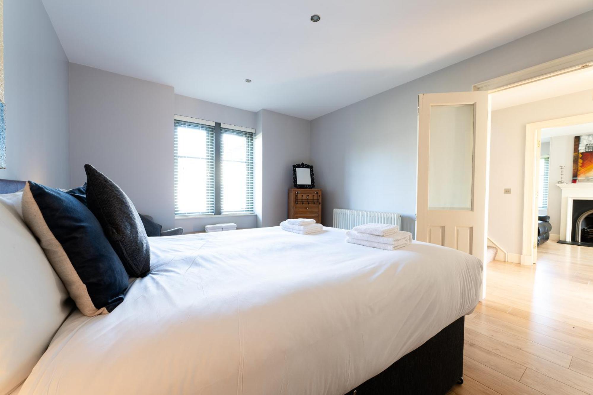 Escape Ordinary At Lough Erne Gv - No.32 Enniskillen